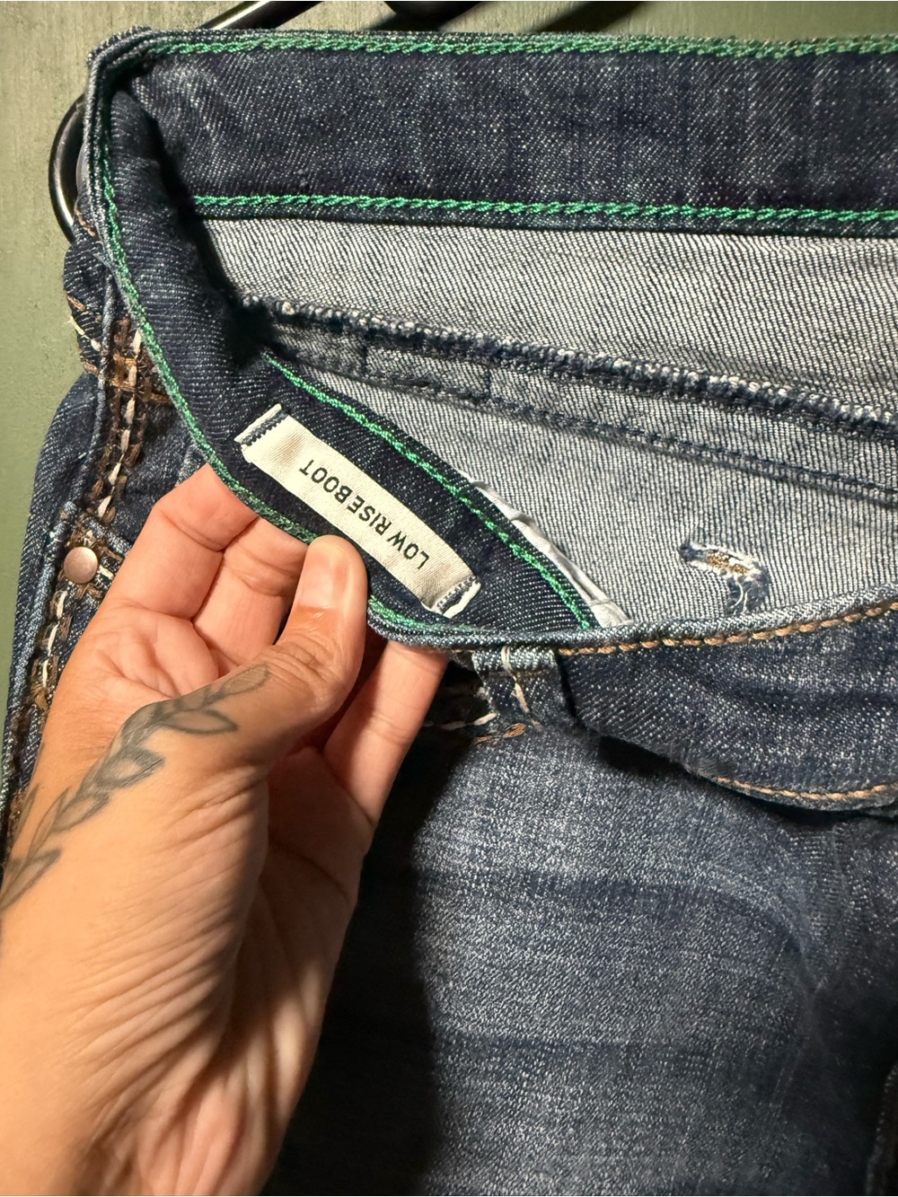 Wrangler Women's Faded Blue Flare Jeans - Picture 4 of 4